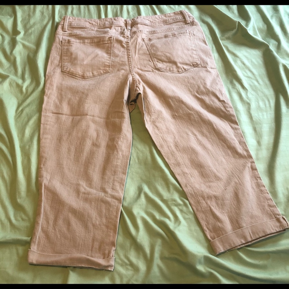 Faded Glory 16W tan Capri pants womans - Picture 6 of 6
